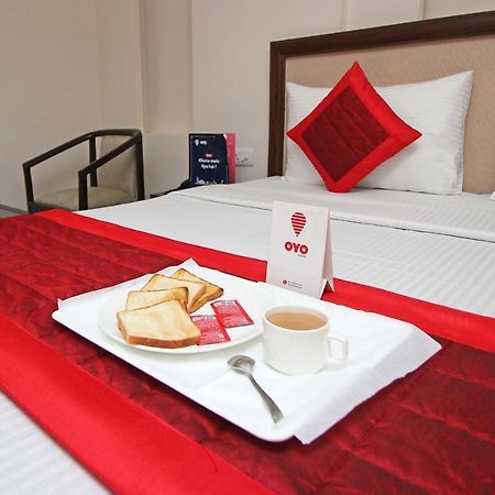 Oyo Hotel Blu Pebbles Near Delhi Airport Új-Delhi Kültér fotó