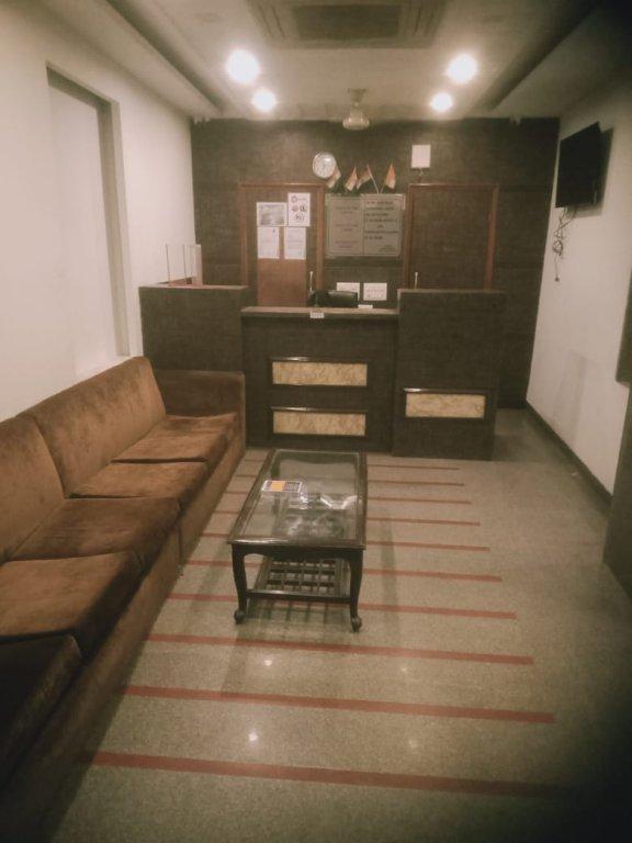 Oyo Hotel Blu Pebbles Near Delhi Airport Új-Delhi Kültér fotó
